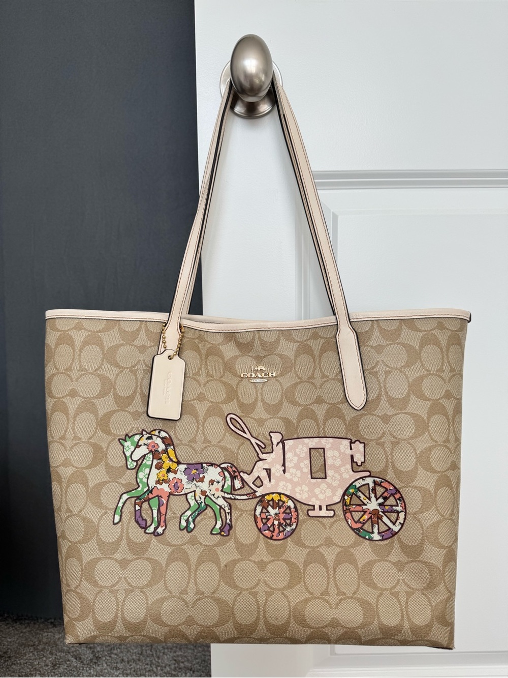 Coach CA607 Signature Horse Carriage Floral Snap Tote